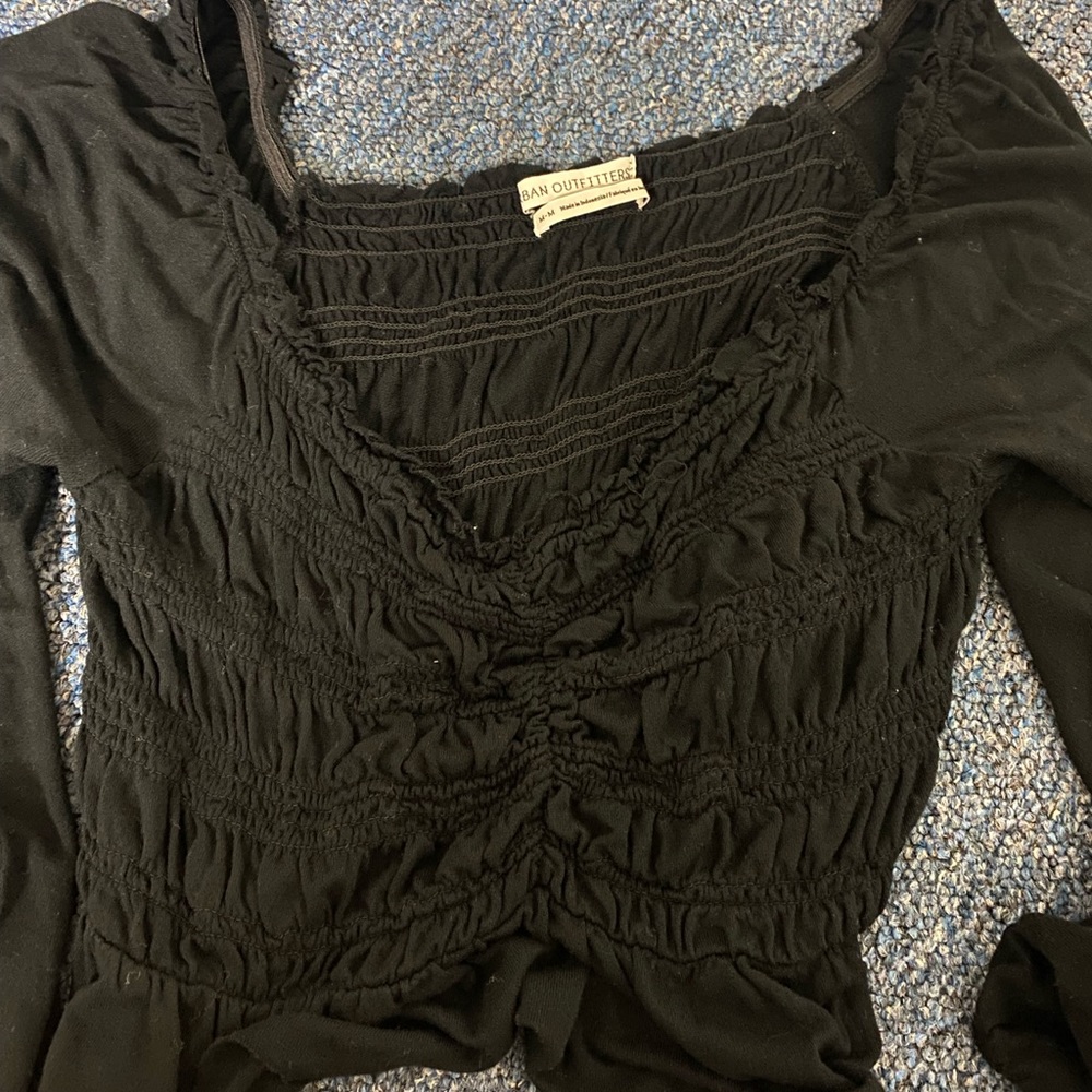 urban outfitters long sleeve ruched front top blck